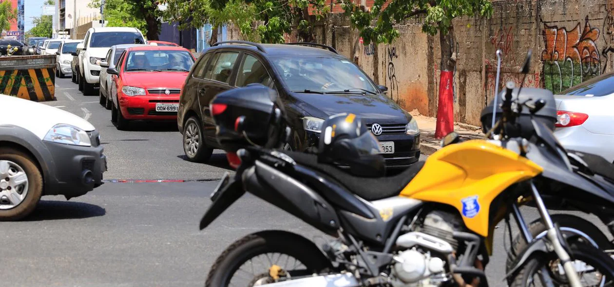 O acidente deixou o trânsito lento no centro de Teresina