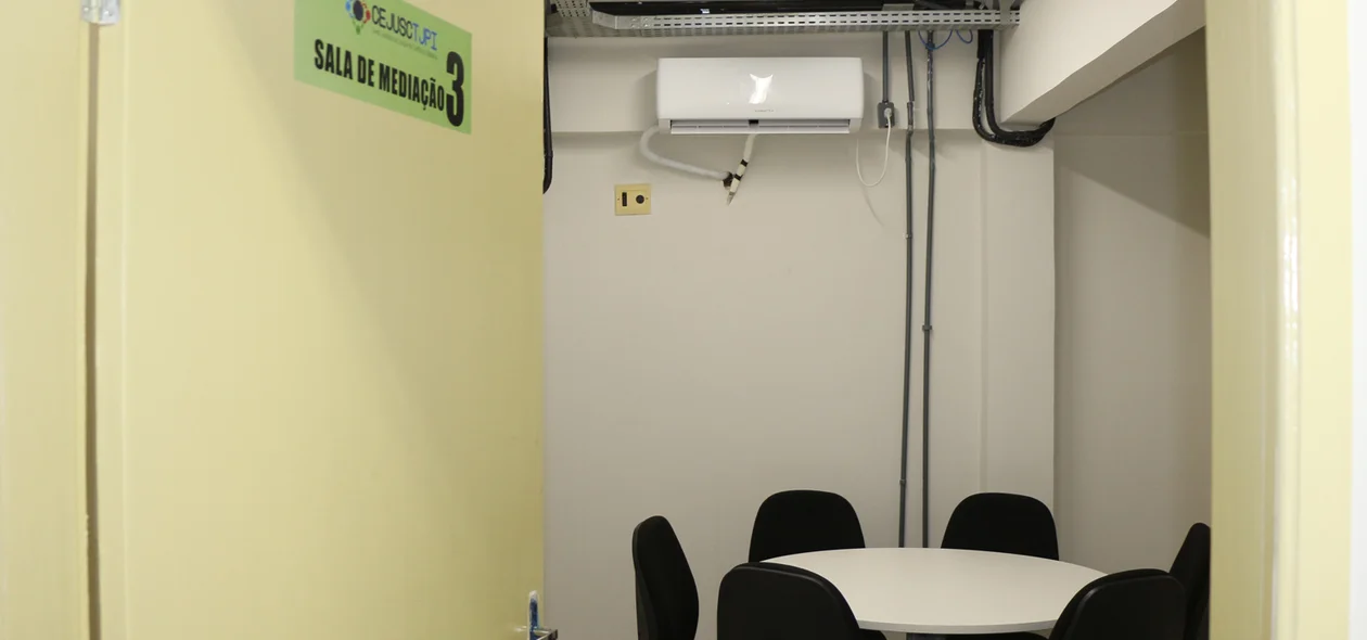 Uma das salas de mediação