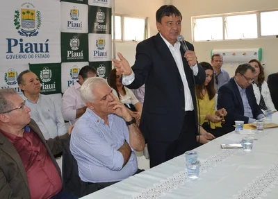 Governador diz que Picos é vítima do excesso de burocracia no país