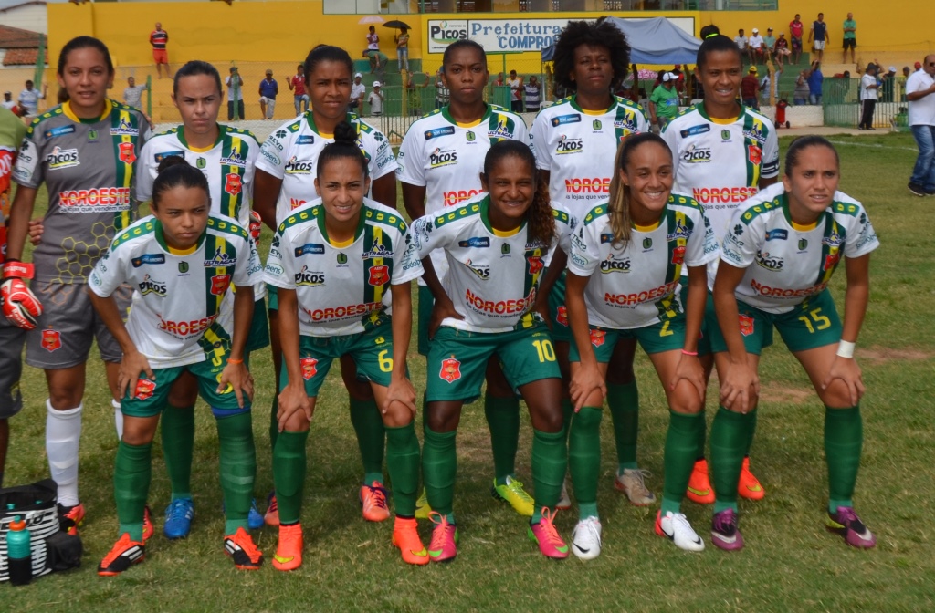 Abelhas Rainhas se recupera e goleia na segunda rodada