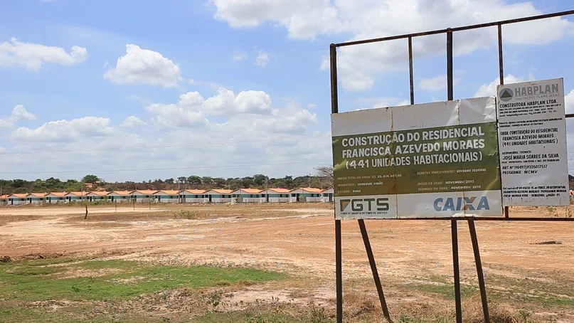 Casas em Demerval Lobão em obras