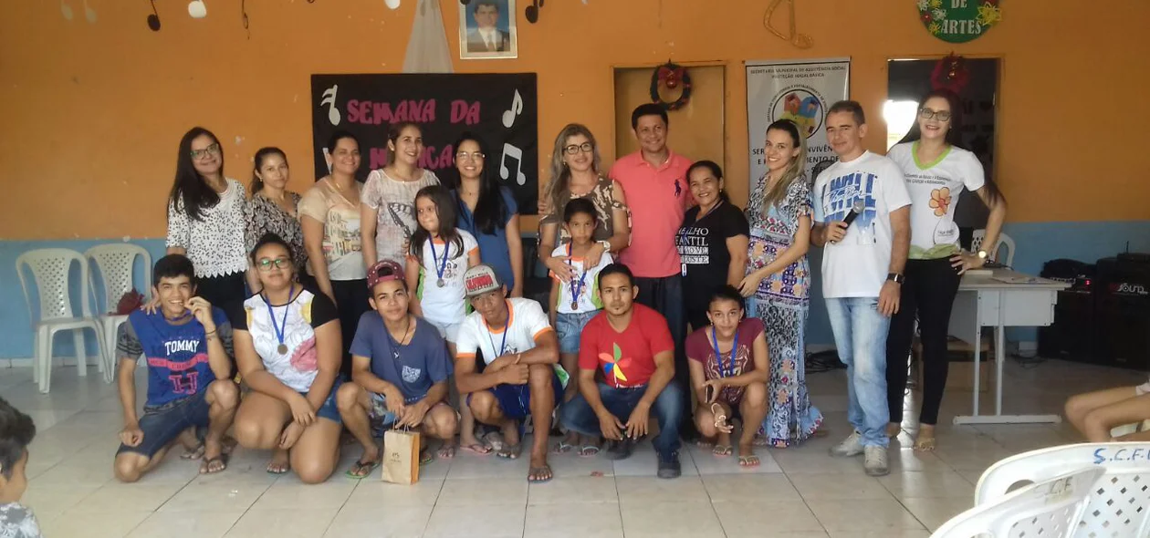 Crianças e adolescentes de Cocal participam de semana da música 