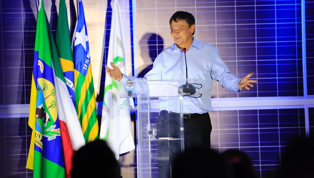 Políticos no Complexo Solar Nova Olinda