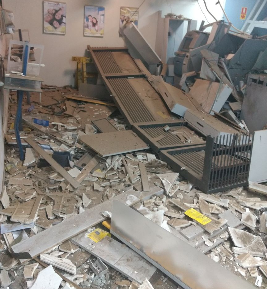 Agência ficou destruída