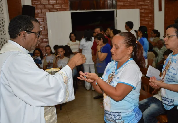 Comunidade de Picos festeja 34 anos de devoção a Padroeira