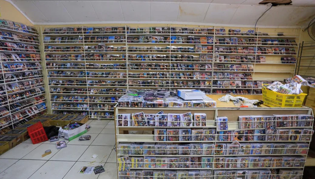 Loja onde apreenderam CDs e DVDs piratas
