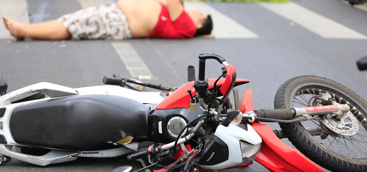 Motociclista foi atingido pela L200 Tryton