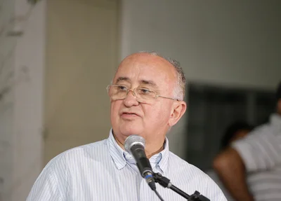 Júlio Cesar 