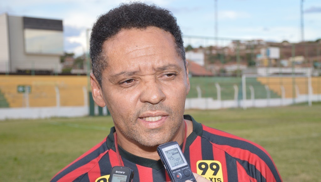 Treinador das Abelhas Rainhas está confiante