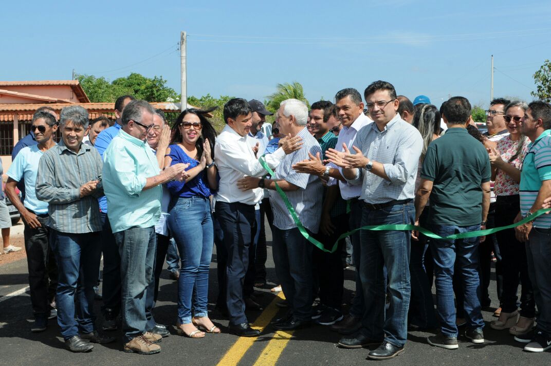 Inauguração de estrada no povoado Coroa de São Remígio