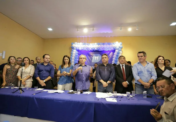 PP filia 18 prefeitos em evento com várias autoridades políticas