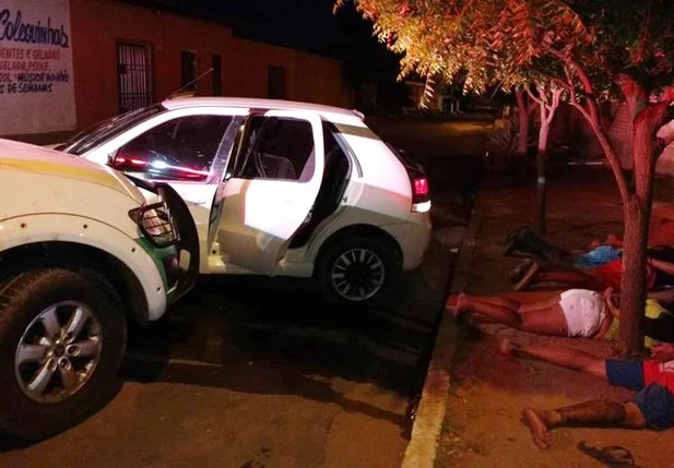 Polícia recupera veículo roubado