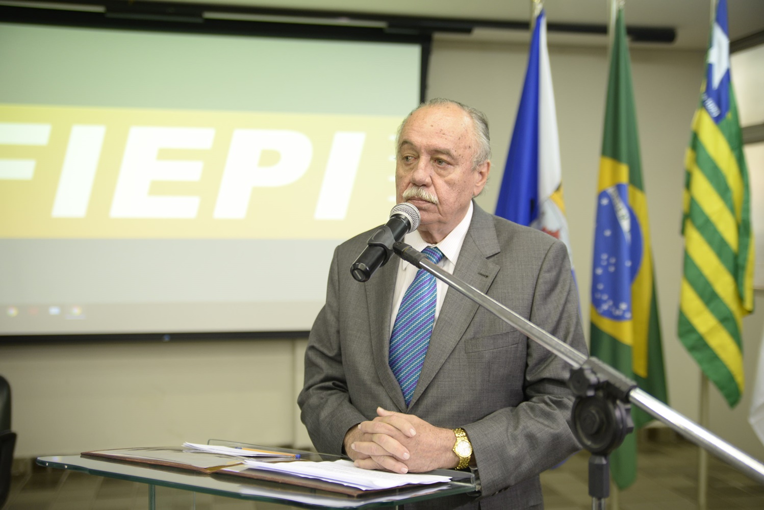 Ex-governador Freitas Neto