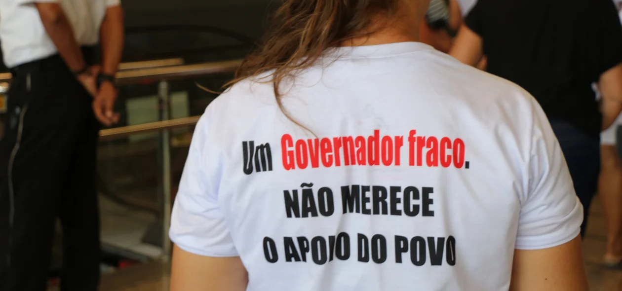 Protesto contra a terceirização da rodoviária