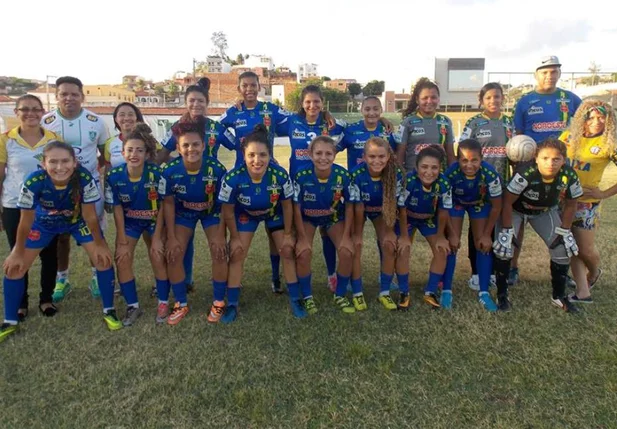 Equipe das Abelhas Rainhas está na final da Copa Piauí de Futebol Feminino