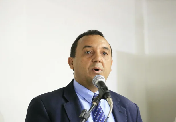 Reitor da Uespi, Nouga Cardoso