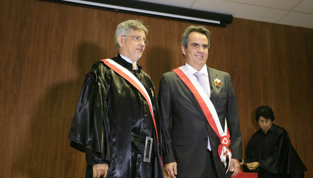 Senador Ciro Nogueira é homenageado pelo TRT