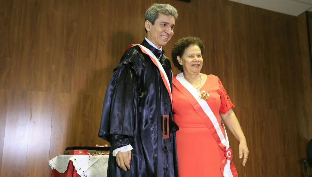 Senadora Regina Sousa é homenageada pelo TST