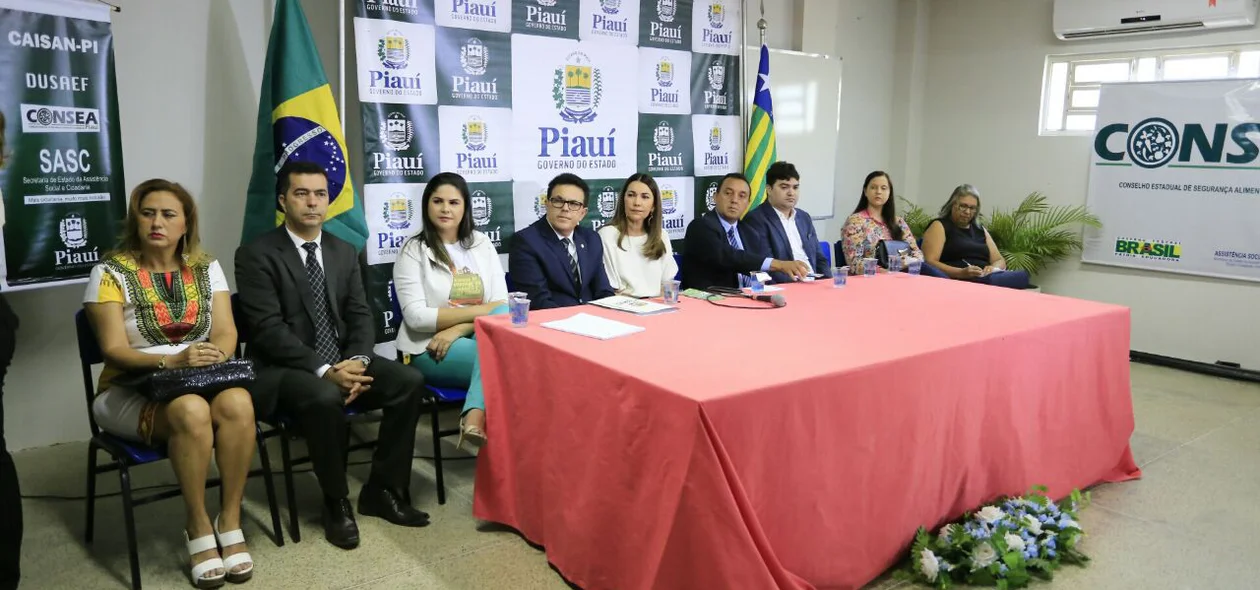 Solenidade de inauguração da Cozinha Comunitária da Uespi
