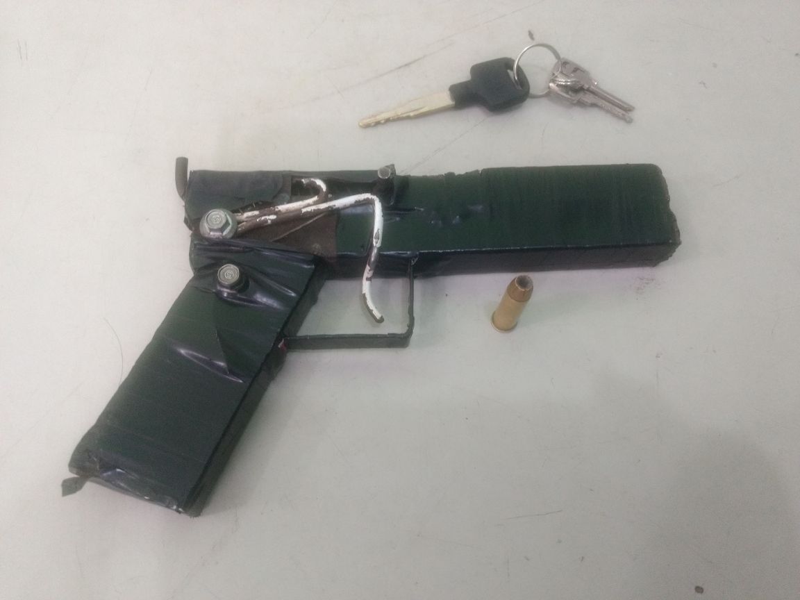 Arma artesanal apreendida pela PM