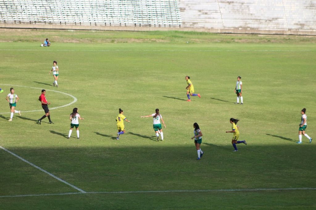 Jogo começou equilibrado, mas aos poucos Tiradentes impôs sua superioridade