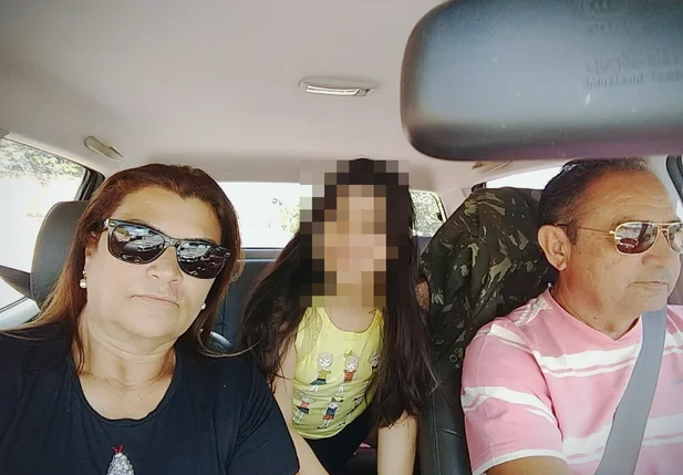 Wilsônia, Carlos Alberto e neta 