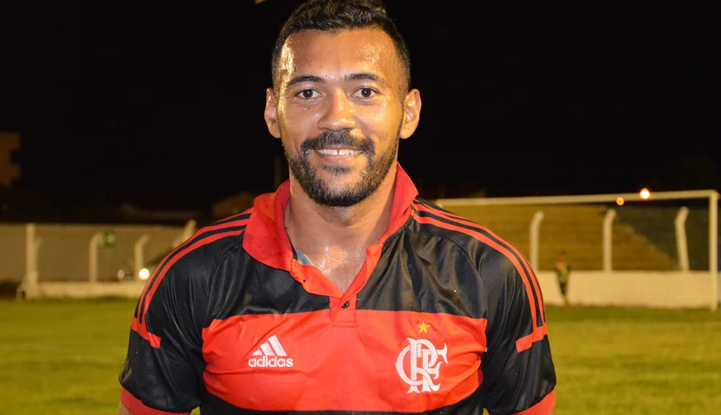 Ricardo entrou após o intervalo e marcou dois gols