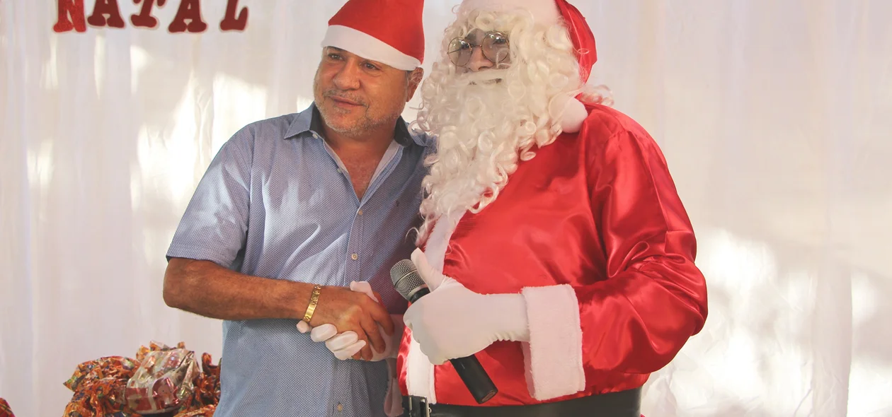 Fundação Viver a Vida com Dignidade promove distribuição de presentes no Angelim