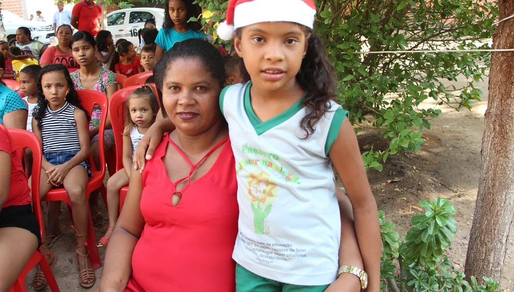 Fundação Viver a Vida com Dignidade promove distribuição de presentes no Angelim