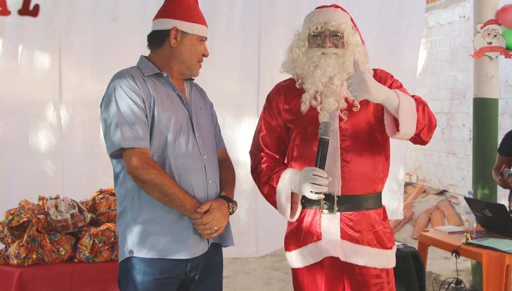 Fundação Viver a Vida com Dignidade promove distribuição de presentes no Angelim
