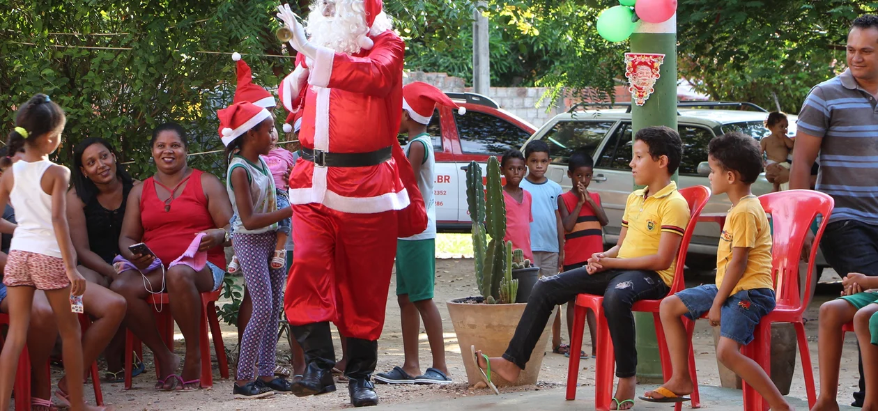 Fundação Viver a Vida com Dignidade promove distribuição de presentes no Angelim