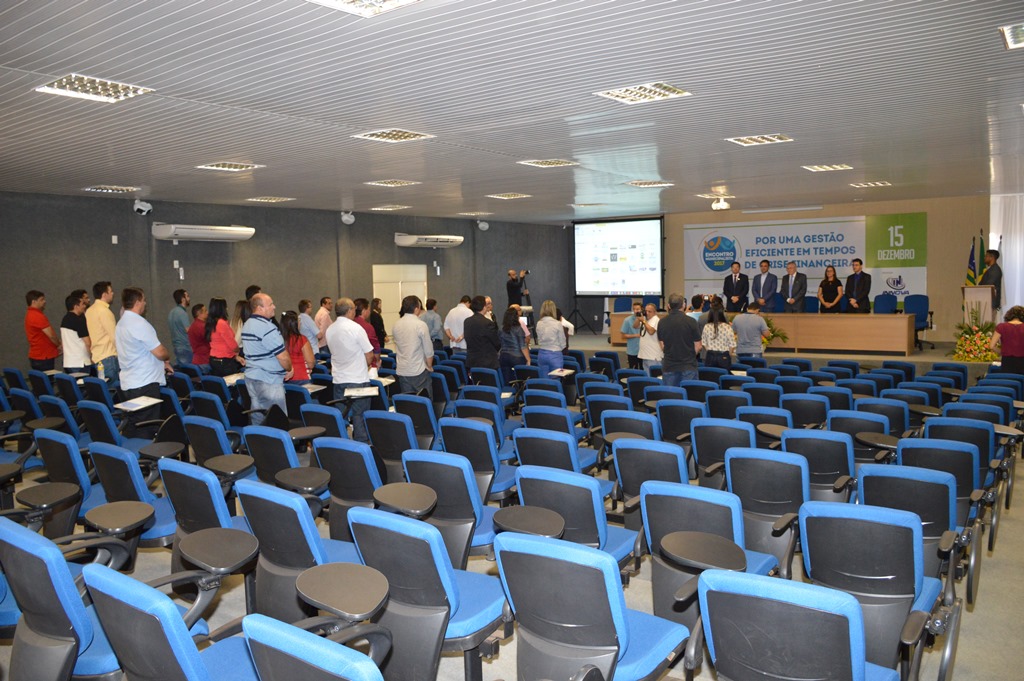 Encontro reúne número inexpressivo de pessoas