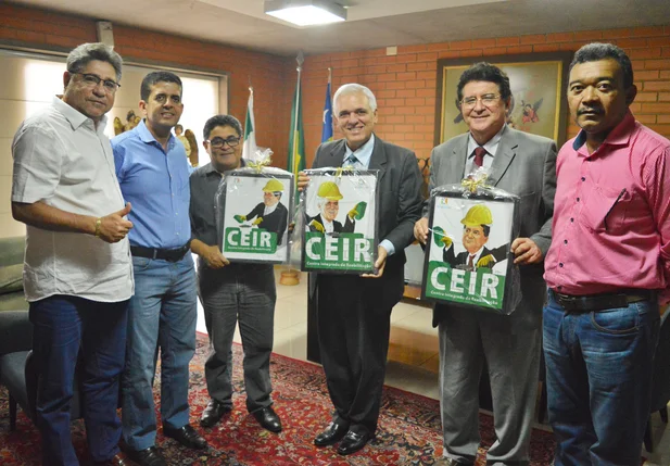 Homenagem aos Deputados Amigos do Ceir 