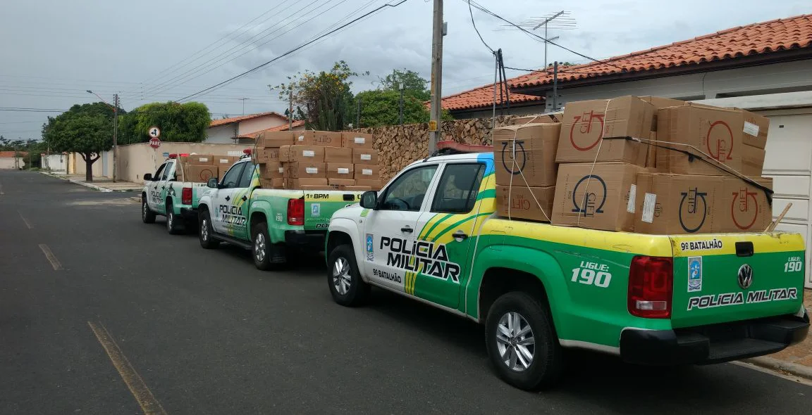 Carga apreendida no Mocambinho