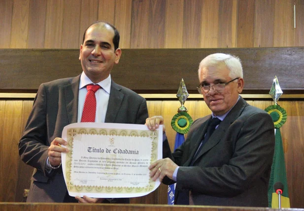 Juiz Marcelo Mesquita recebe Título de Cidadania Piauiense