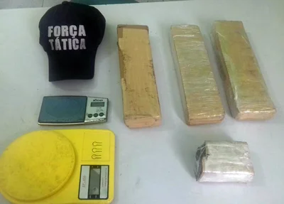 Material apreendido na Nova Brasília 