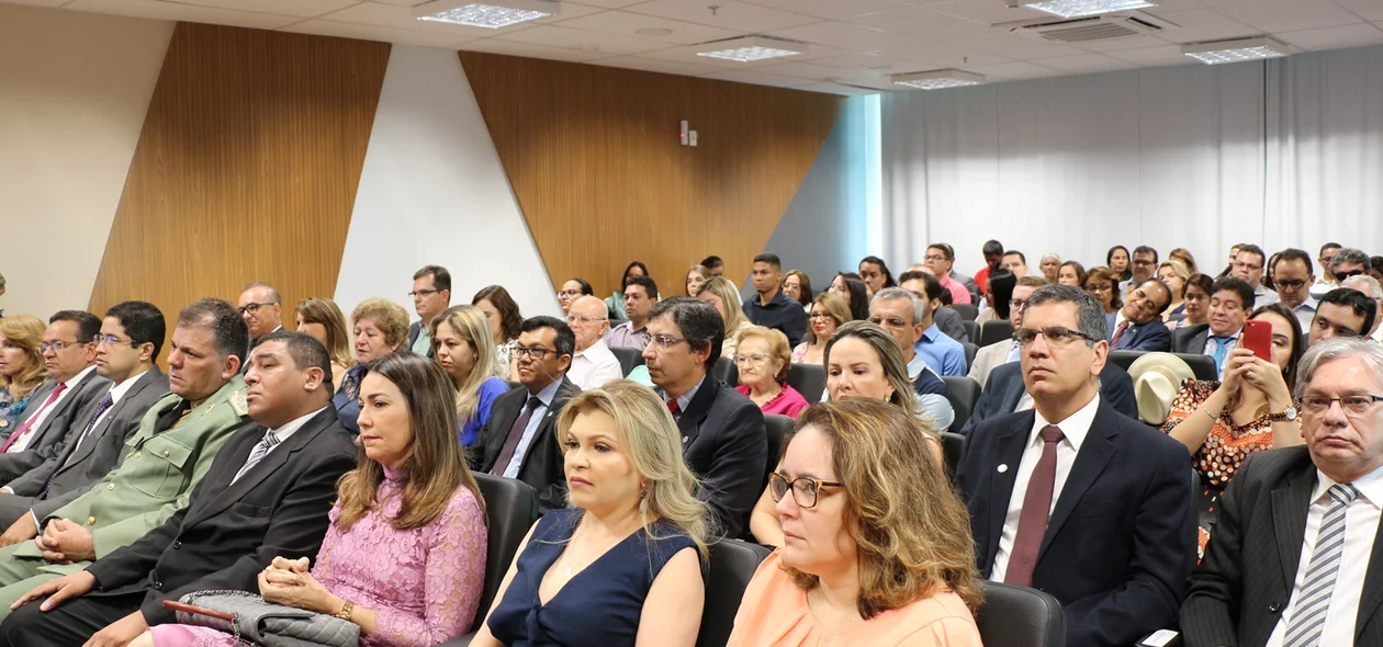 O evento contou com a presença de diversas autoridades
