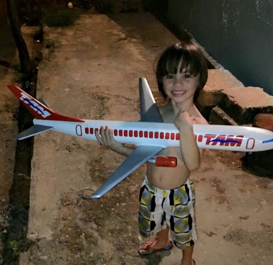 Criança que morreu após passar mal no Iate Clube