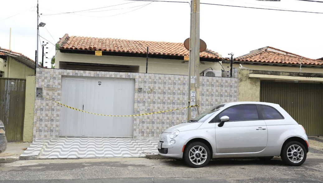 Familiares da tesoureira foram feitos refém na residência da vítima