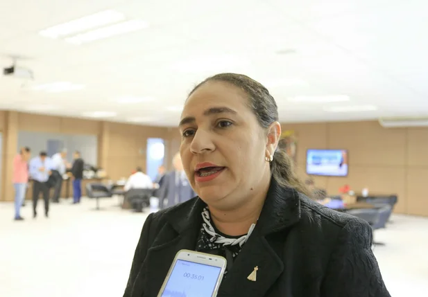 Cida Santiago