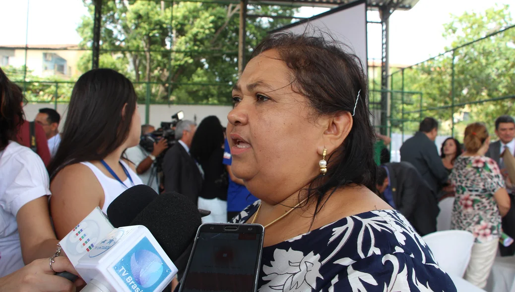 Diretora Djanira Alencar
