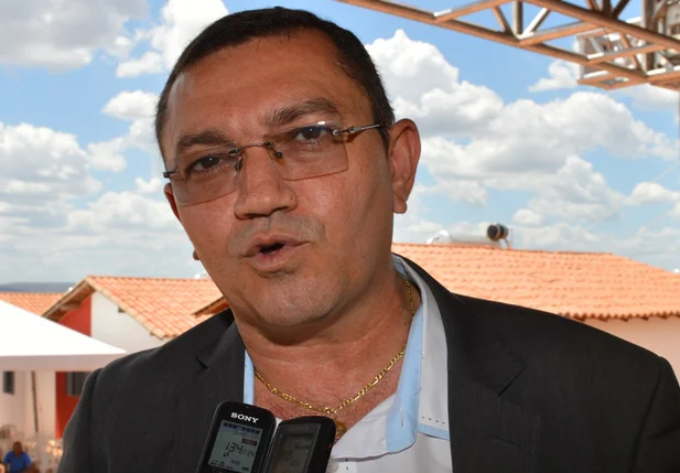 Padre Walmir diz que projeto foi aprovado pelos próprios vereadores