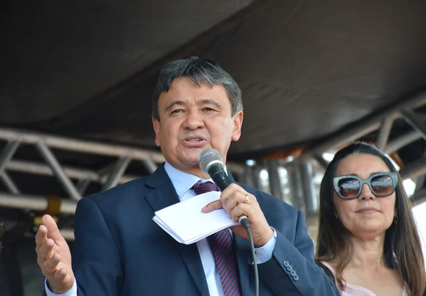 Wellington Dias garante melhorias na infraestrutura do residencial