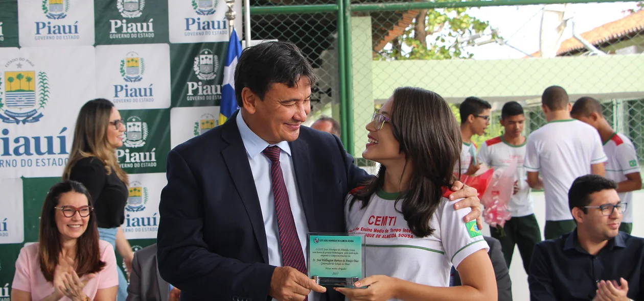 Wellington Dias homenageado na solenidade