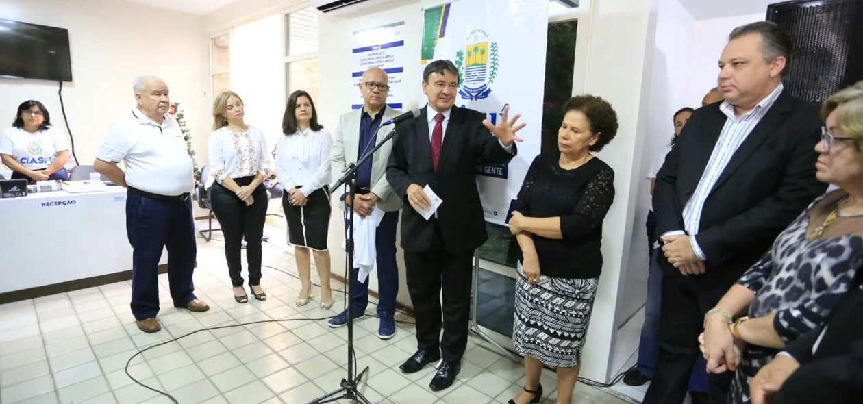 Autoridades participam de inauguração do Centro de Atenção ao Servidor do Piauí