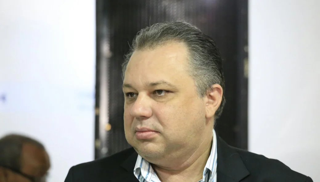 Secretário de Saúde, Florentino Neto