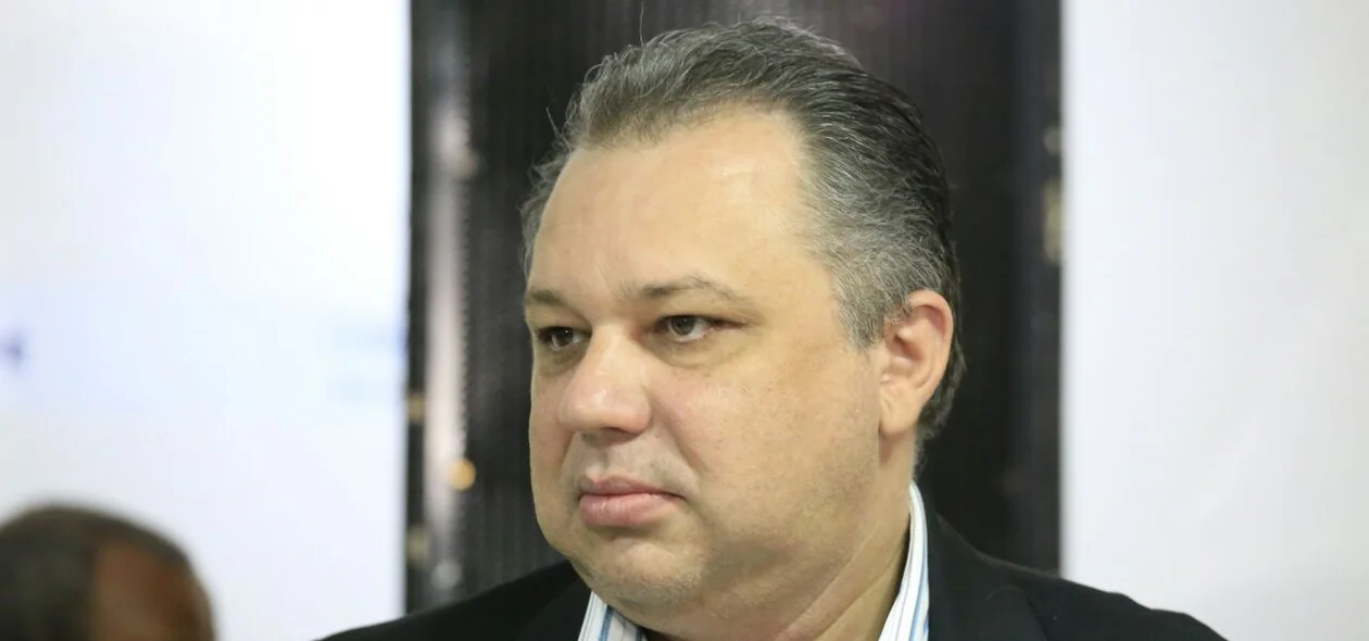 Secretário de Saúde, Florentino Neto