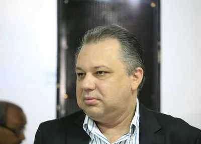 Secretário de Saúde, Florentino Neto