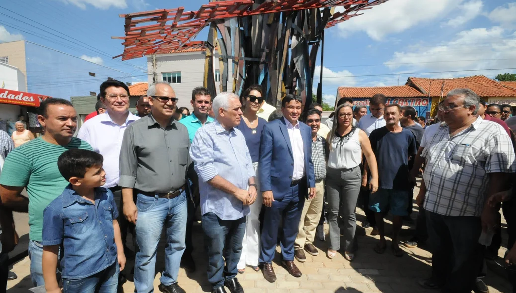 Obra em Esperantina