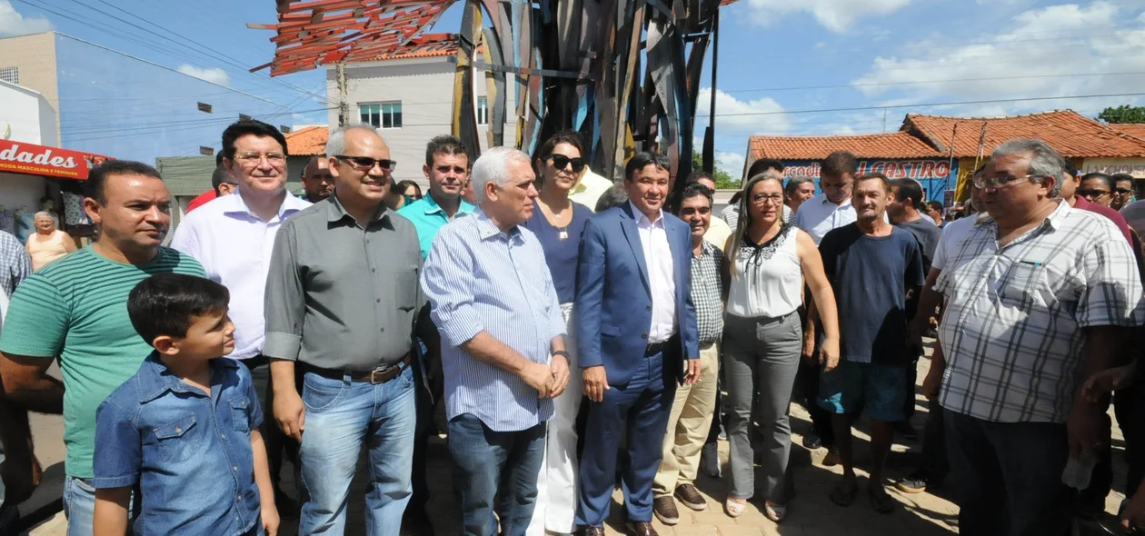 Obra em Esperantina